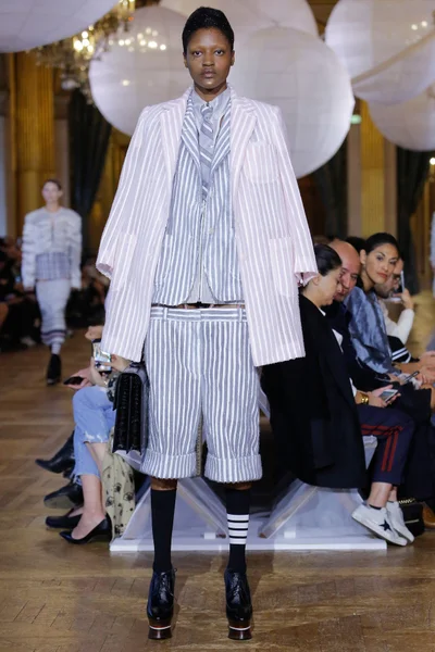 Look 5